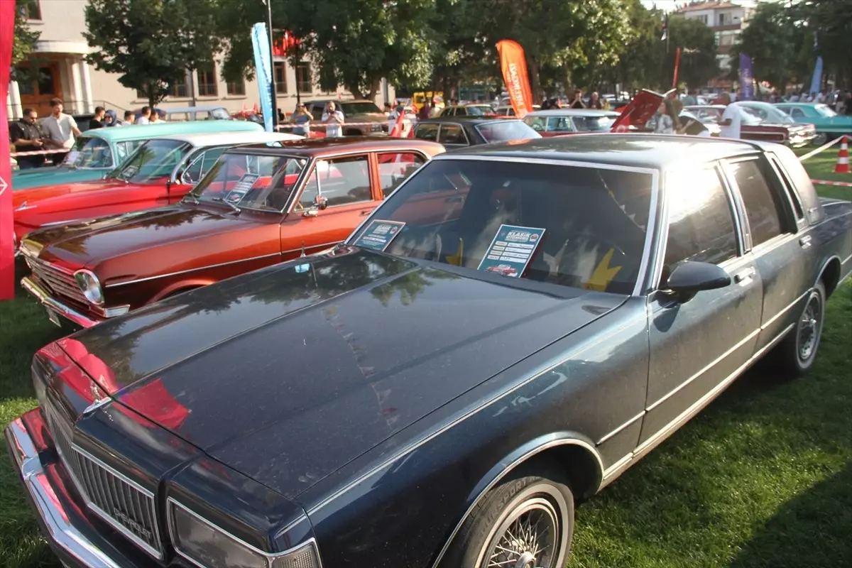 Kayseri’de Klasik Otomobil Buluşması