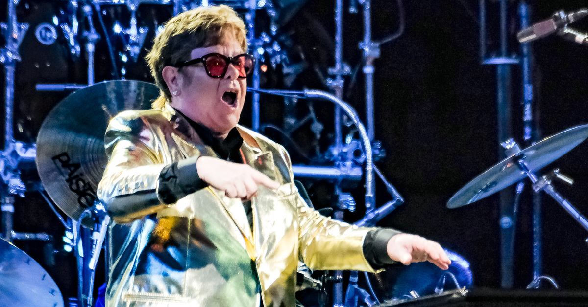 Elton John, görme kaybı yaşıyor