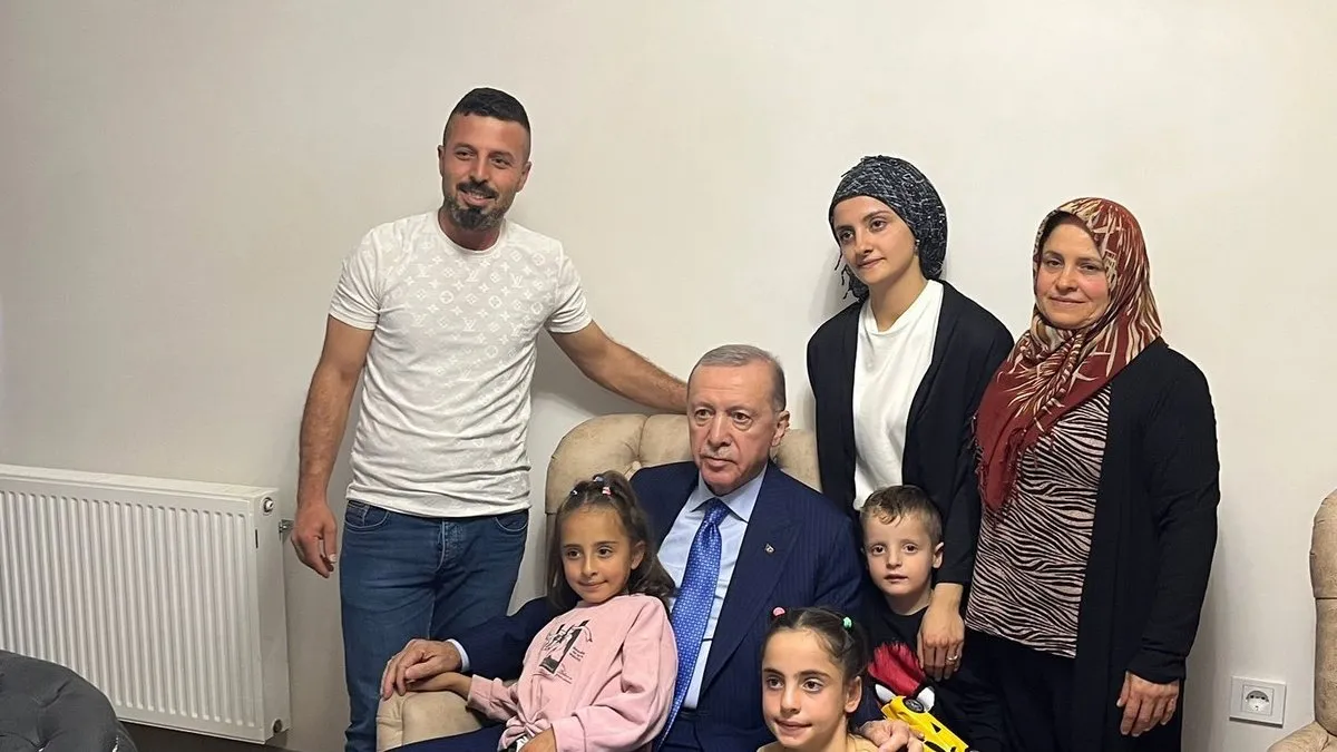 Başkan Erdoğan’ın Hatay’da ziyaret ettiği depremzede aile SABAH’a konuştu: Yeni yuvamızın ilk misafiri oldu