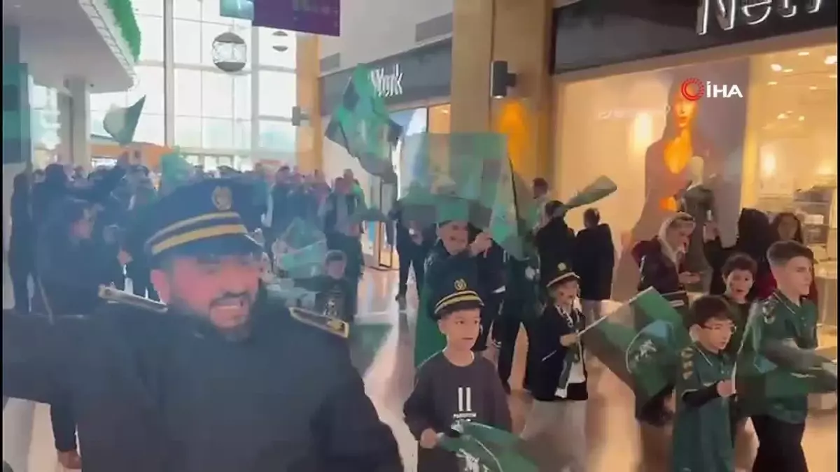 Kocaelispor’dan Çocuklara Karne Şenliği