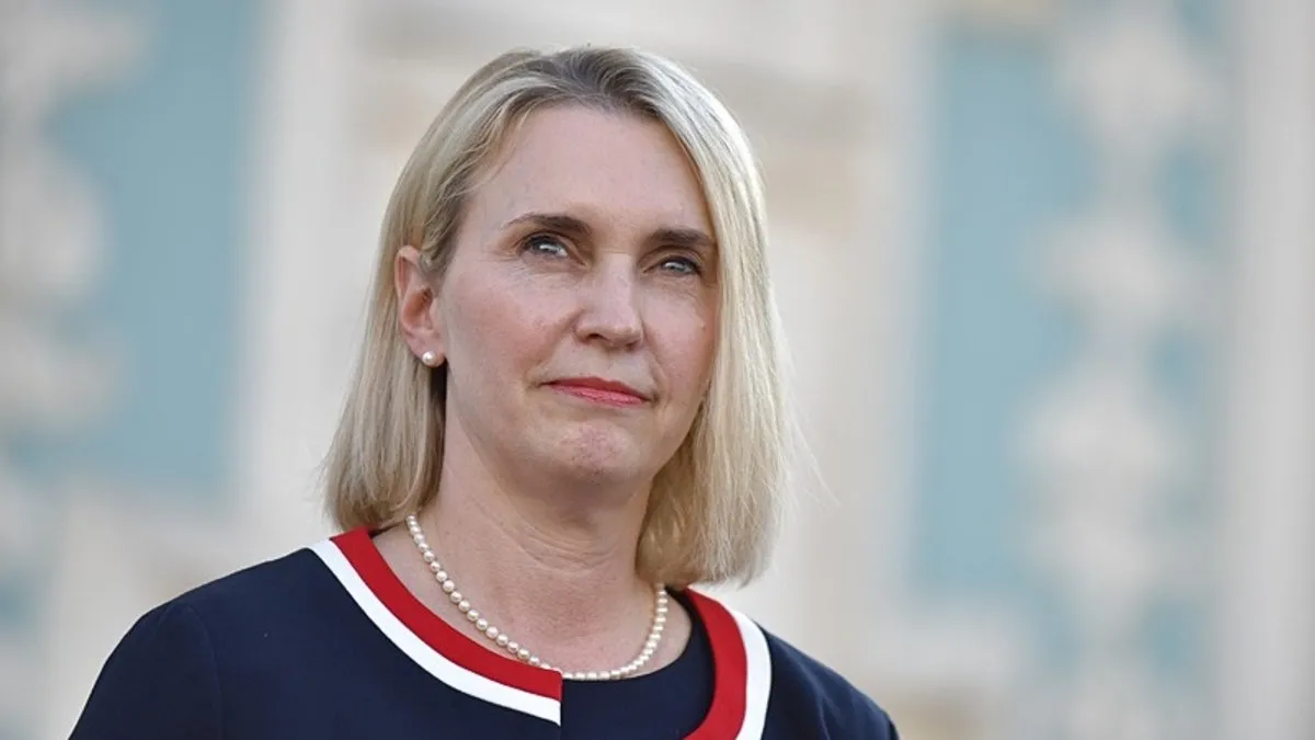 ABD-Ukrayna ilişkilerinde yeni gelişme! İstifa ettiğini açıkladı