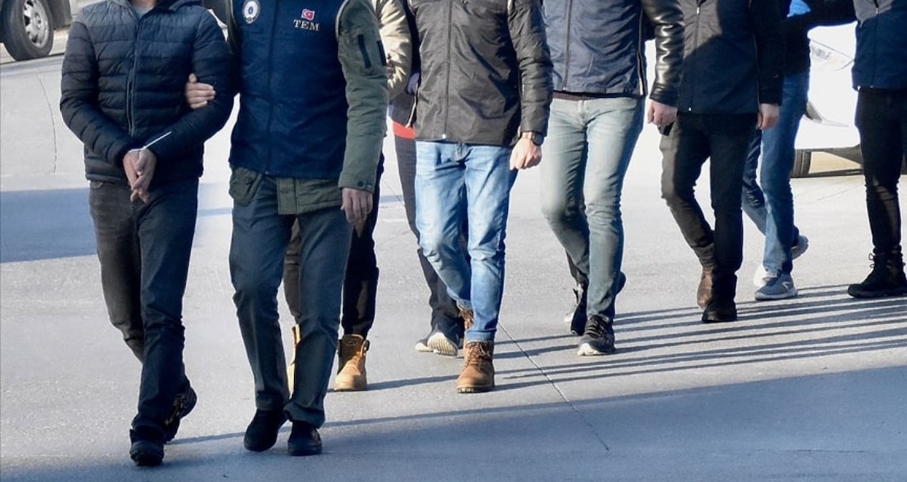 Erzincan’da  5 aranan şüpheli yakalandı